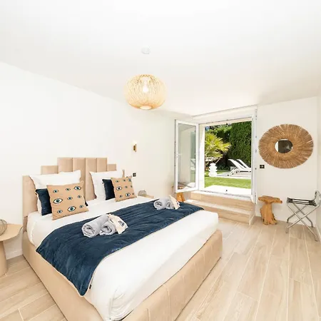 度假居 One Of A Kind 6 Bedroom 6 Bath Sauna Jacuzzi Pool Just 15 Mns Off Town