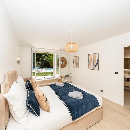 One Of A Kind 6 Bedroom 6 Bath Sauna Jacuzzi Pool Just 15 Mns Off Town * 戛纳