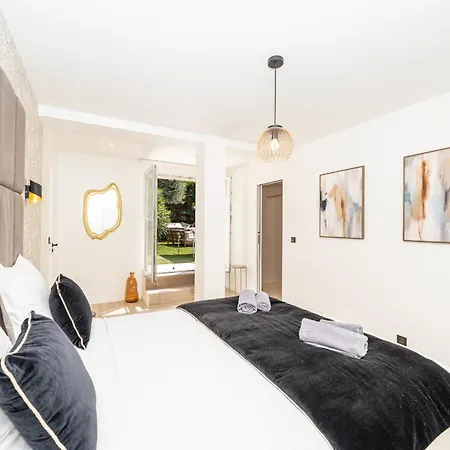 One Of A Kind 6 Bedroom 6 Bath Sauna Jacuzzi Pool Just 15 Mns Off Town