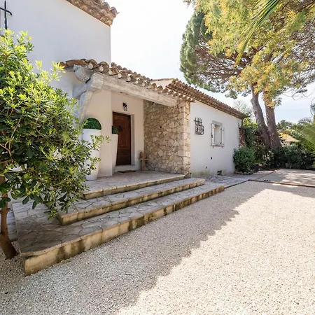 度假居 One Of A Kind 6 Bedroom 6 Bath Sauna Jacuzzi Pool Just 15 Mns Off Town *