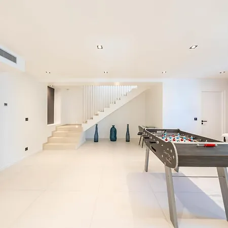 Tatil Evi One Of A Kind 6 Bedroom 6 Bath Sauna Jacuzzi Pool Just 15 Mns Off Town *